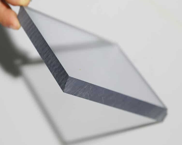 Tấm Nhựa Lấy Sáng Polycarbonate Phẳng 10mm - NEWLIGHT 8 Nhựa Trắng Trong Suốt: Ứng Dụng & Báo Giá Chi Tiết Năm 2025