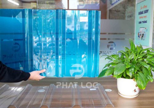 Tấm nhựa lấy sáng Polycarbonate 6 sóng