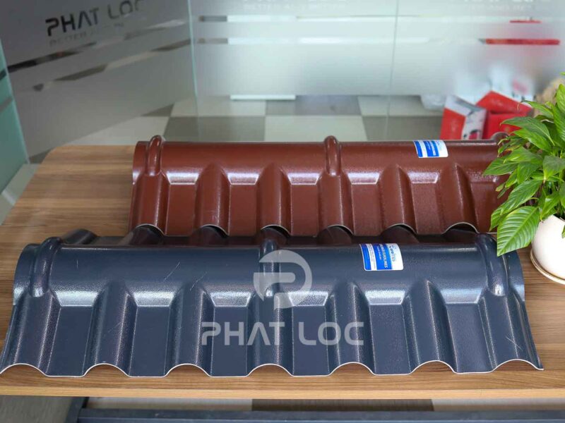Tấm Úp Nóc Mái Ngói Nhựa - Phụ Kiện Ngói Nhựa PVC/ASA Eurolines 13 Tấm úp nóc ngói nhựa - Phụ kiện tôn nhựa giả ngói