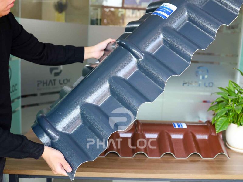 Tấm Úp Nóc Mái Ngói Nhựa - Phụ Kiện Ngói Nhựa PVC/ASA Eurolines 9 Tấm úp nóc ngói nhựa - Phụ kiện tôn nhựa giả ngói