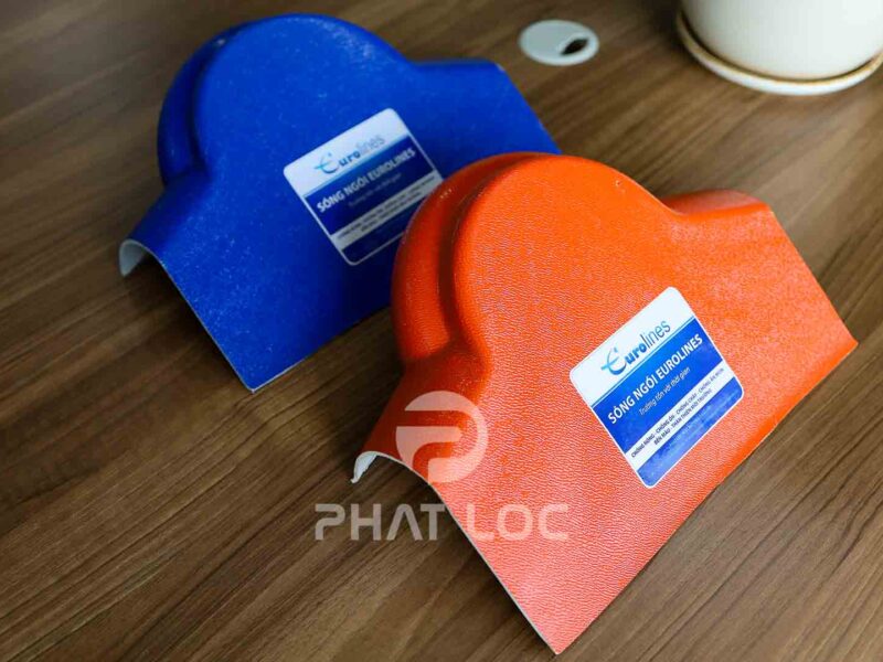 Tấm úp góc đuôi mái ngói nhựa Eurolines