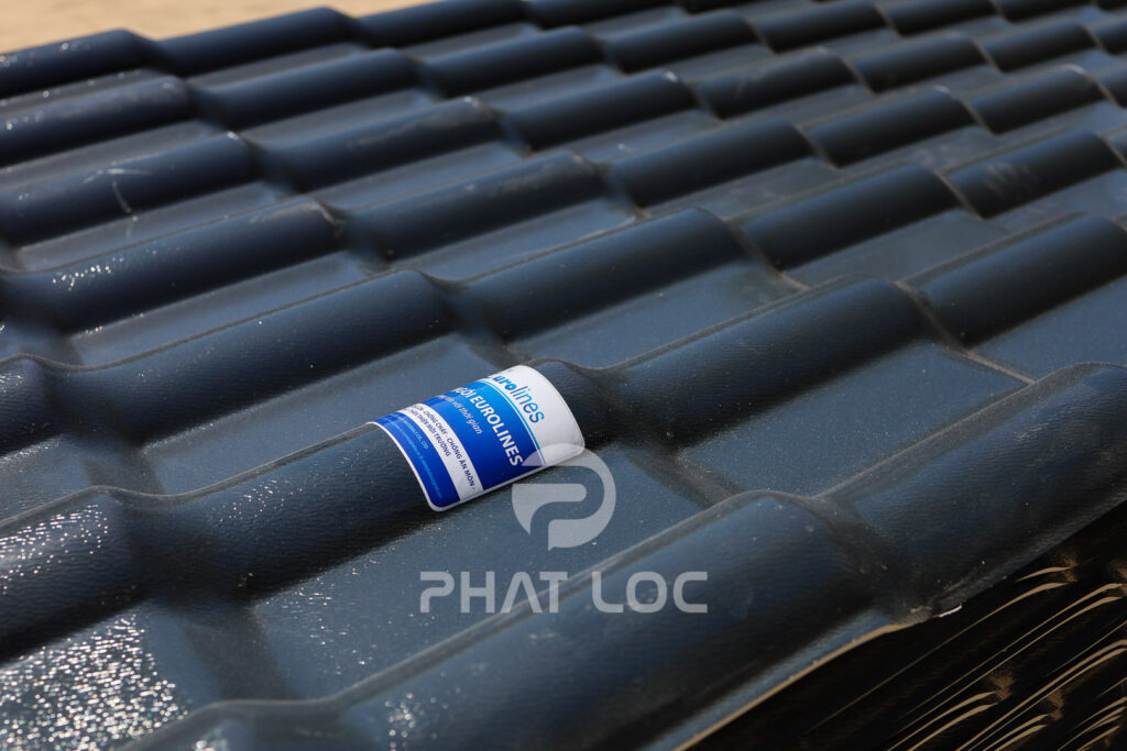 [ƯU ĐÃI CUỐI 2025] Ngói Nhựa Màu Xám Đen PVC/ASA: Bền 30 Năm, Rẻ Hơn 1/2 Ngói Truyền Thống