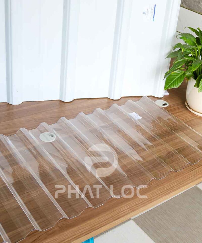 Tấm Nhựa Lấy Sáng Polycarbonate 11 Sóng