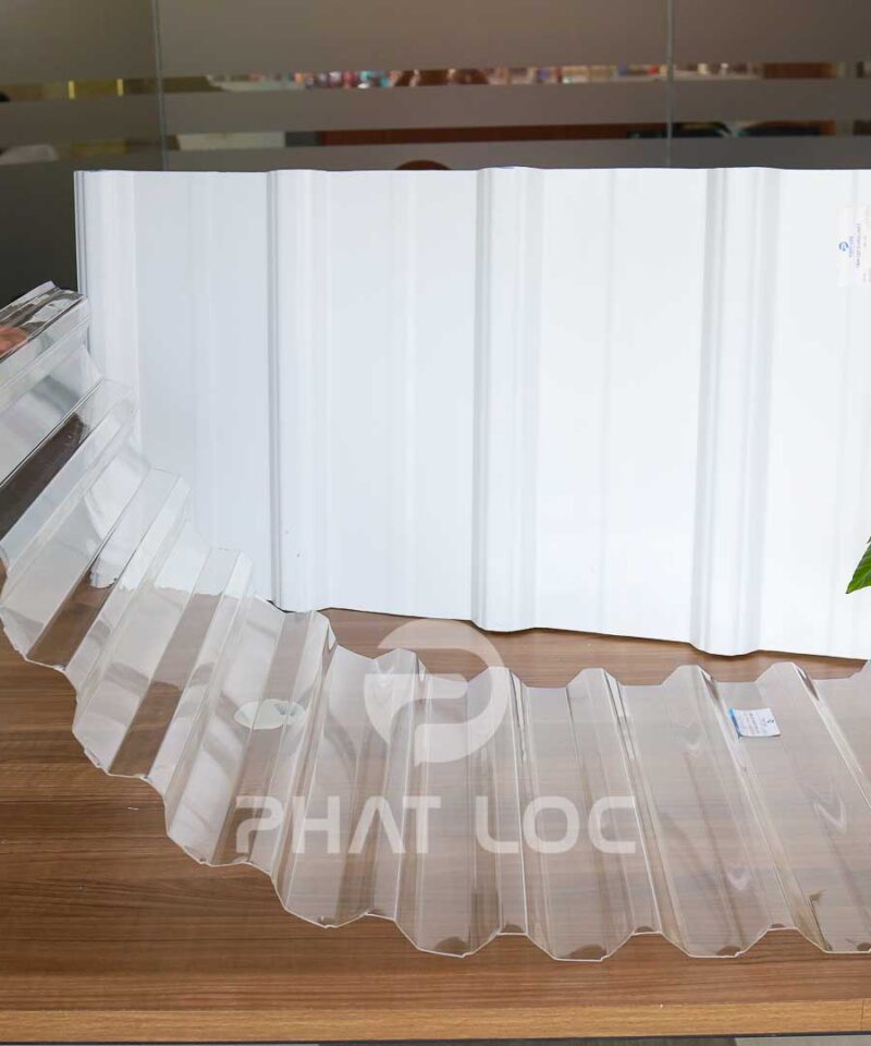 Tấm lấy sáng 11 sóng Polycarbonate