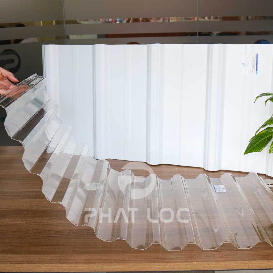 Tấm lấy sáng 11 sóng Polycarbonate