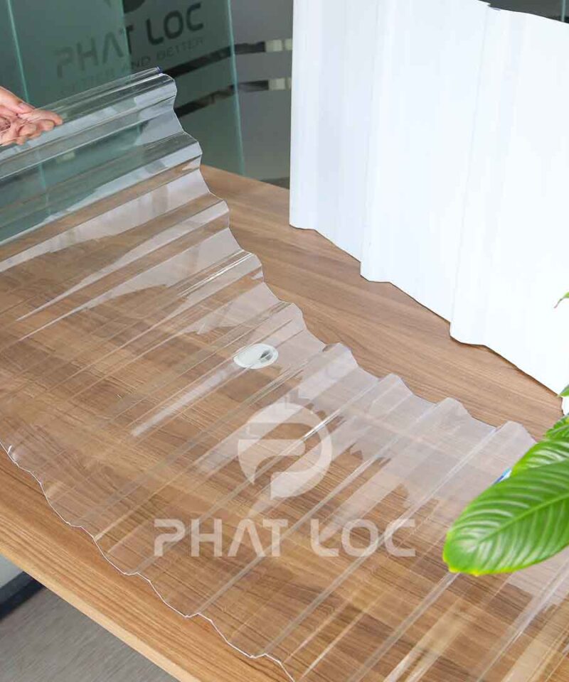 Tấm lấy sáng 11 sóng Polycarbonate
