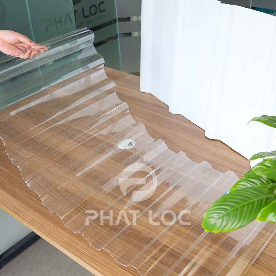 Tấm lấy sáng 11 sóng Polycarbonate