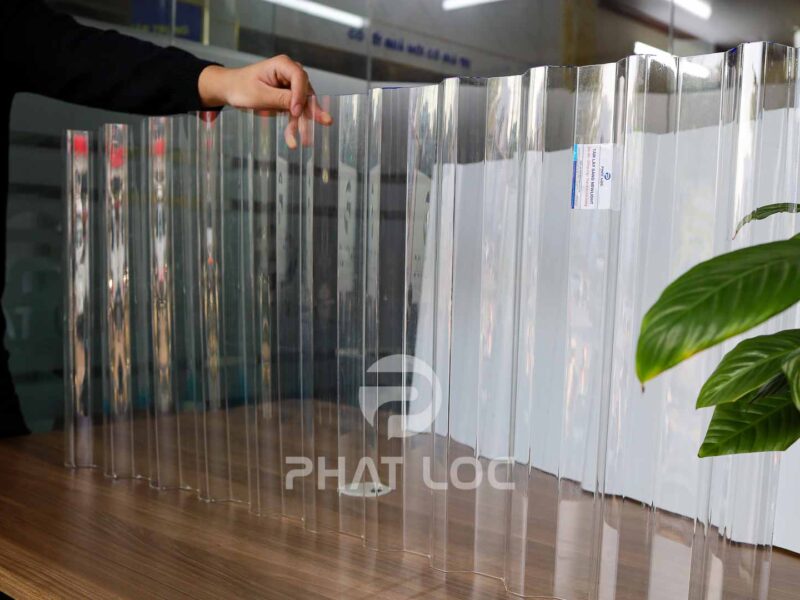Tấm lấy sáng 11 sóng Polycarbonate
