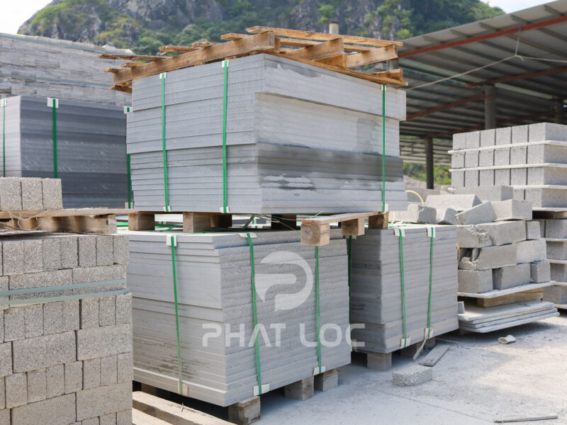 Pallet Nhựa PP Phát Lộc | Siêu Nhẹ, Siêu Dai, Tiết Kiệm Chi Phí Sản Xuất Gạch Không Nung 10 Ton ngoi nhua ky thuat PVC PP 1155