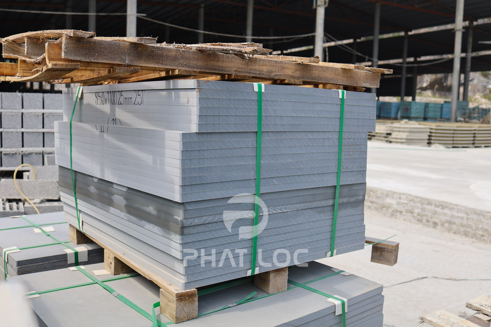 Tôn ngói nhựa Phát Lộc Ton ngoi nhua ky thuat PVC PP 1160