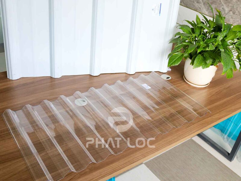 Tấm Lợp Lấy Sáng Polycarbonate Dạng Sóng - NEWLIGHT 5 Tấm lấy sáng 9 Sóng Newlight