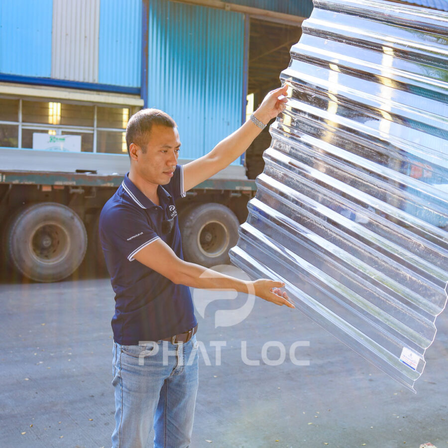 Tấm nhựa Polycarbonate