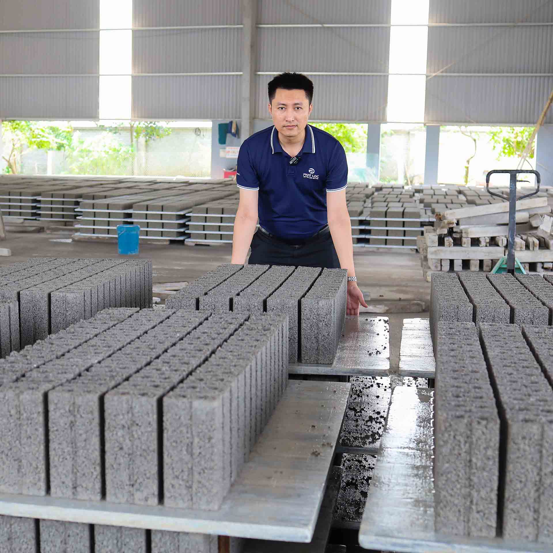 Pallet PVC Ép Gạch Không Nung