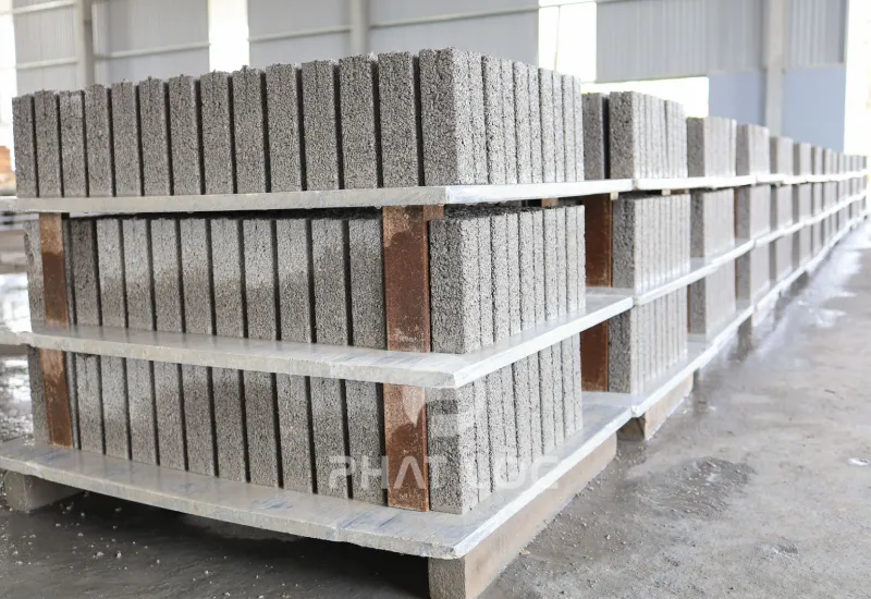 Pallet PP Ép Gạch Không Nung