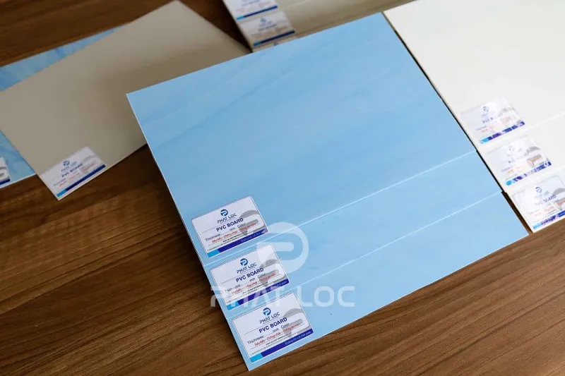 Ván Nhựa PVC Ứng Dụng Ngành May