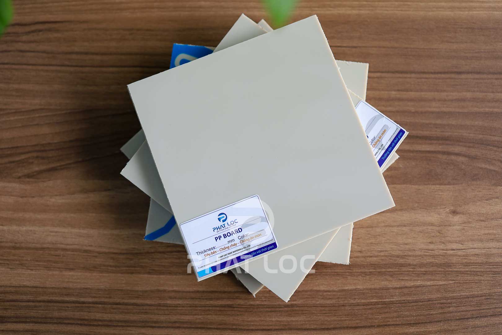 [HOT] Cập Nhật Giá Tấm Nhựa PP Màu Ghi Xám (2 - 30mm | 1220 x 2440mm): Dự Báo Giá Cuối Năm 2025