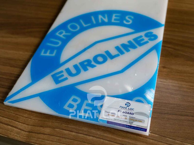 Tấm nhựa PP màu trắng sữa