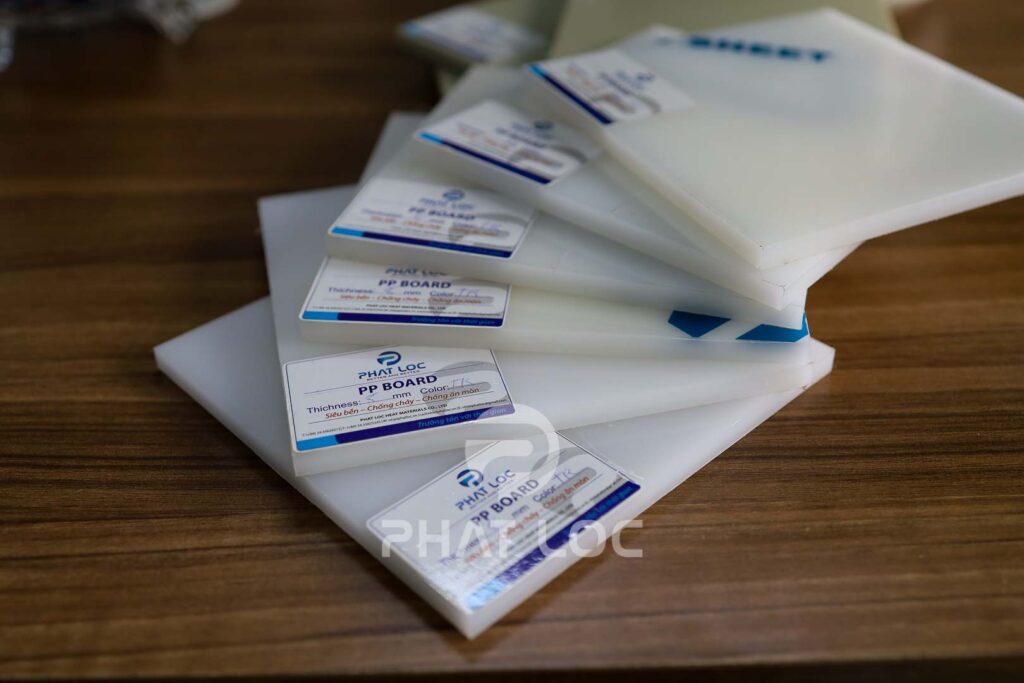 Tìm Hiểu Điện Trở Suất Nhựa PP Kỹ Thuật Sử Dụng Trong Môi Trường Công Nghiệp, Nhà Máy