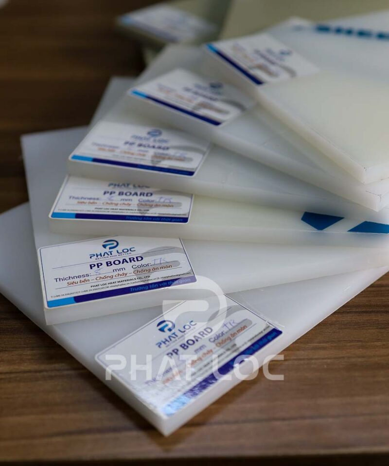 Tấm nhựa PP màu trắng sữa