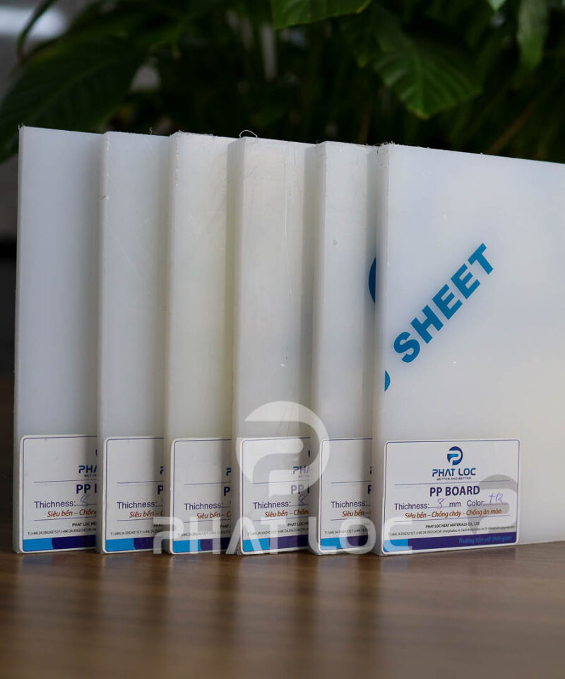 Tấm nhựa PP màu trắng sữa
