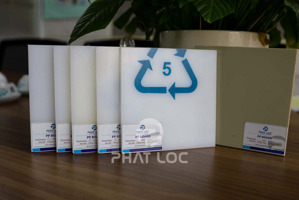 [2/2026] Báo Giá PP 10mm Mới Nhất: Sản Xuất Theo Yêu Cầu - Tư Vấn Miễn Phí!