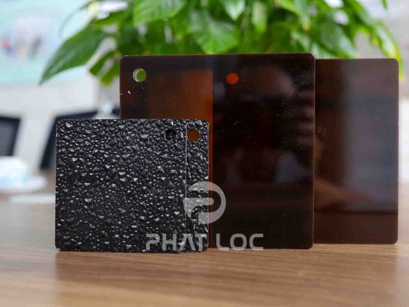 Tấm lấy sáng Polycarbonate Phẳng sần (nhám) – Độ dày 10mm