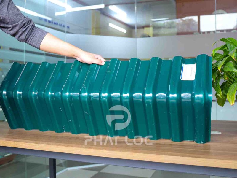 Úp nóc tôn nhựa - Phụ kiện tấm lợp PVC