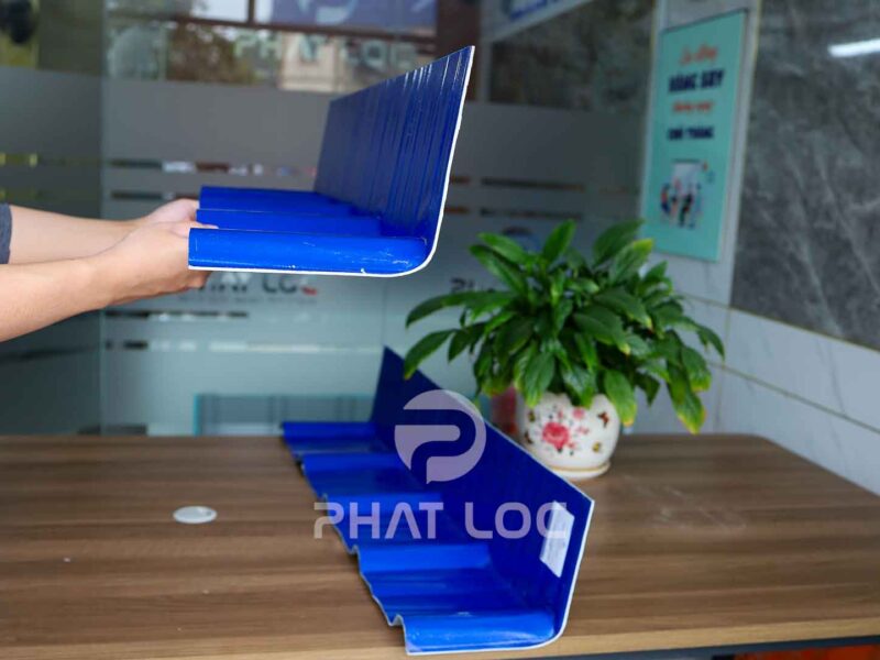 Tấm úp hiên tường Tôn nhựa - Phụ kiện tấm lợp Eurolines