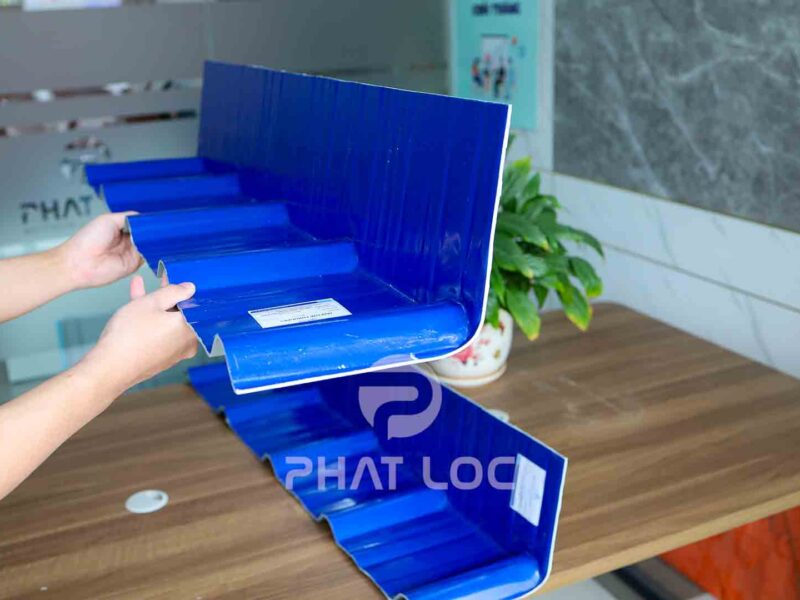 Tấm úp hiên tường Tôn nhựa - Phụ kiện tấm lợp Eurolines