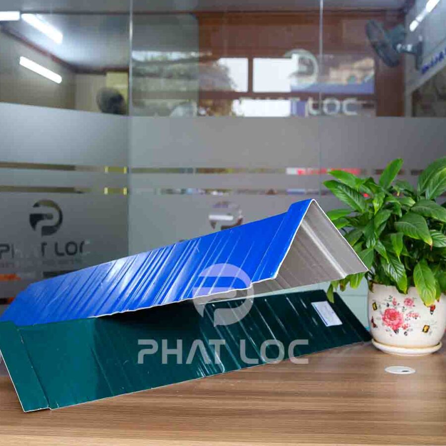 Tấm úp nóc Tôn nhựa - Phụ kiện tôn PVC