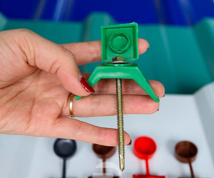 Ke chống báo - Vít tôn nhựa Eurolines