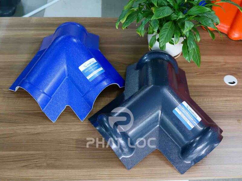 Chạc 3 úp đỉnh ngói nhựa - Phụ kiện ngói Eurolines