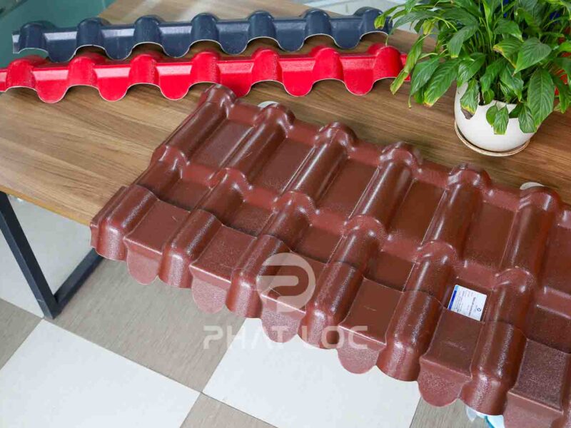 Tấm diềm hiên mái ngói nhựa - Phụ kiện tôn nhựa giả ngói Eurolines