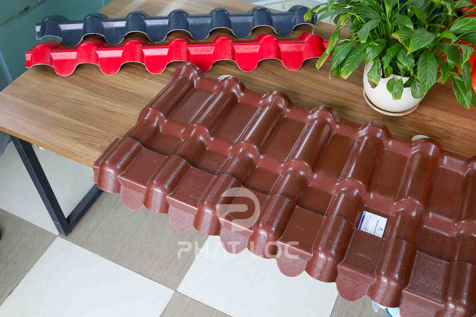 Tấm diềm hiên mái ngói nhựa - Phụ kiện tôn nhựa giả ngói Eurolines Tấm diềm hiên mái ngói nhựa - Phụ kiện tôn nhựa giả ngói Eurolines