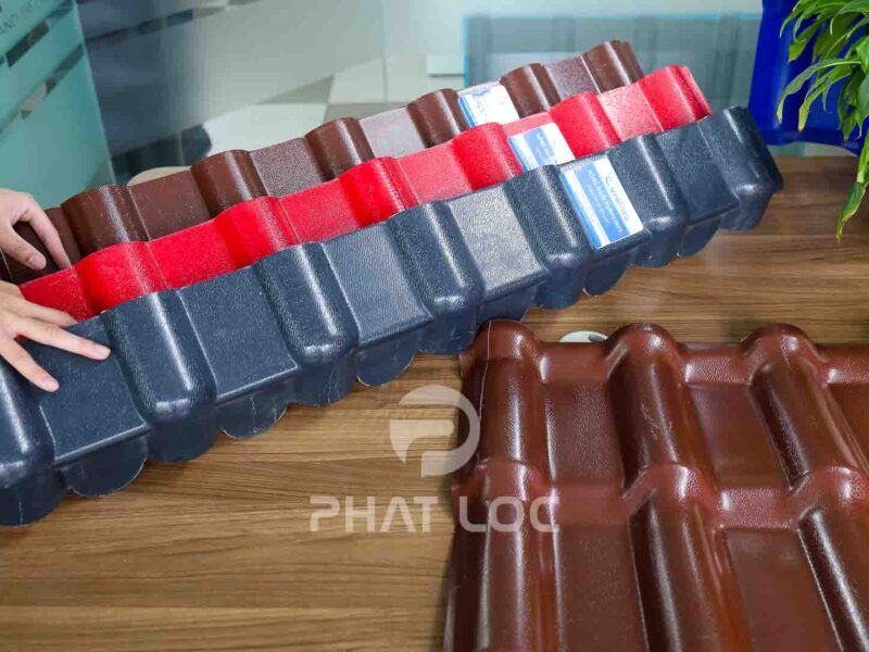 Tấm diềm hiên mái ngói nhựa - Phụ kiện tôn nhựa giả ngói Eurolines