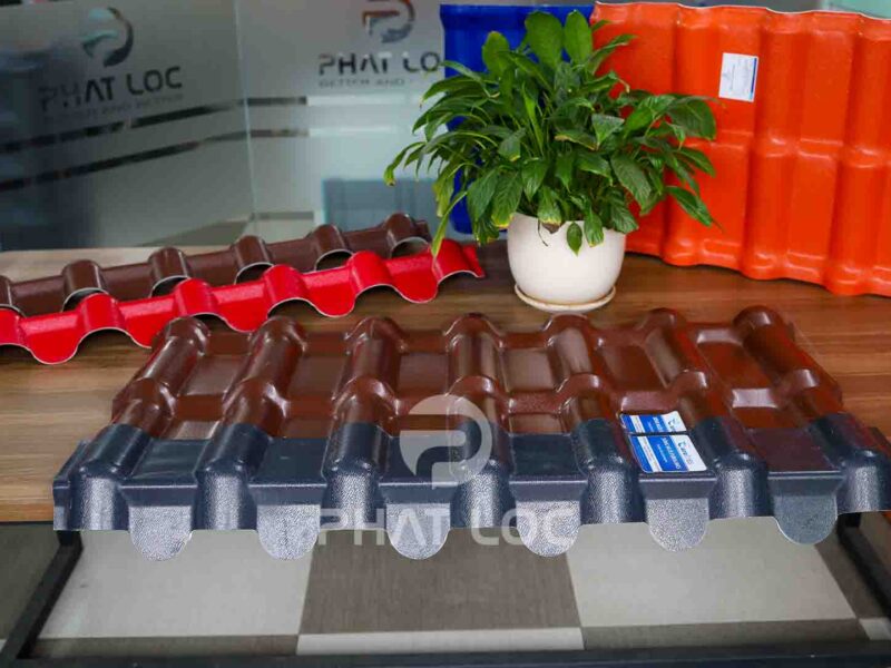 Tấm diềm hiên mái ngói nhựa - Phụ kiện tôn nhựa giả ngói Eurolines