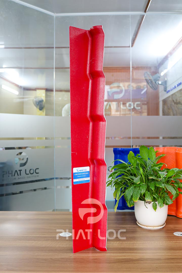 Tấm úp Tường viền trái phải mái ngói nhựa Tấm úp Tường viền trái phải mái ngói nhựa