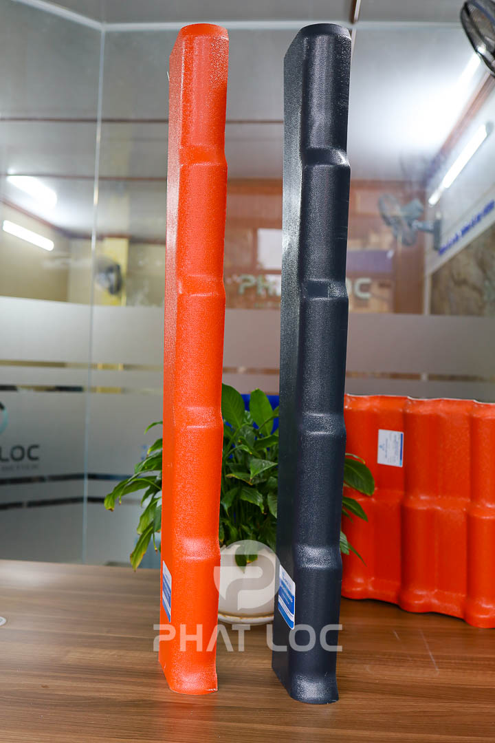 Tấm úp Viền mái trái/phải ngói nhựa - Phụ kiện tôn nhựa giả ngói Eurolines