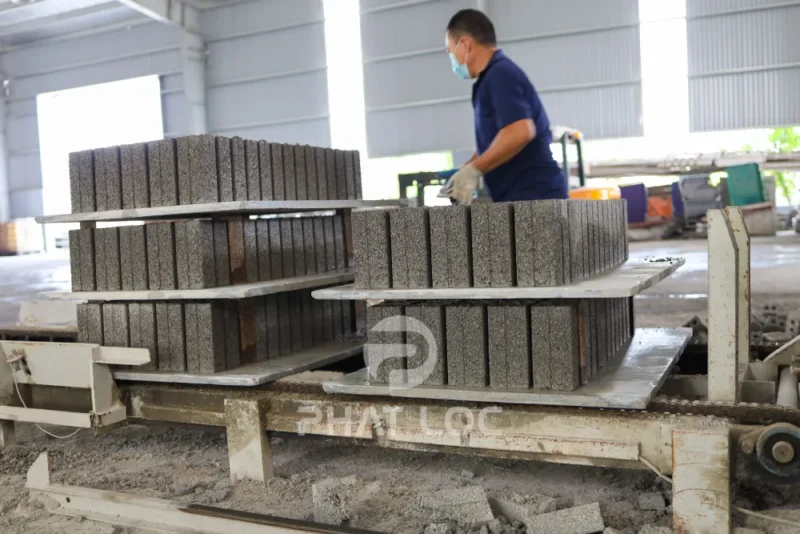 Tư Vấn Dây Chuyền Sản Xuất Gạch Không Nung: Cập Nhật 2025 | Ưu Đãi Cao Cho Doanh Nghiệp | Nhận Báo Giá 1 Phút! 6 Checklist 10 tiêu chí chọn dây chuyền sản xuất gạch không nung