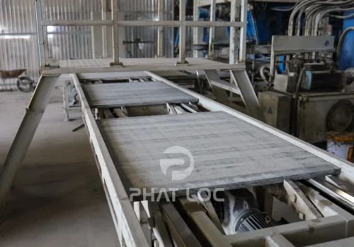 Nhựa PP Có Tái Sử Dụng Được Không? Phân Tích 5+ Yếu Tố Kỹ Thuật & Ứng Dụng Trong Công Nghiệp