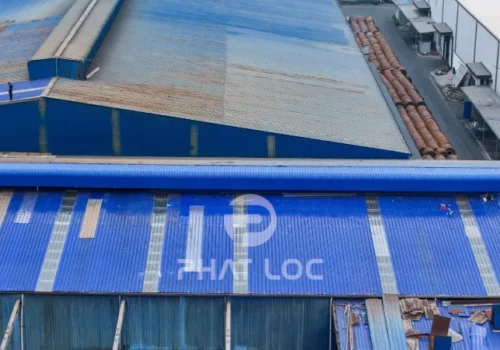 Tôn Nhựa Chống Ăn Mòn Tốt Thế Nào Trong Môi Trường Công Nghiệp, Nhà Máy?