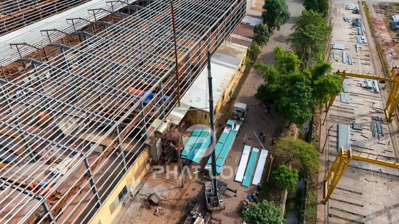 Tôn Sóng Vuông Và Tôn Sóng Tròn: So Sánh Chi Tiết & Gợi Ý Lựa Chọn Cho Từng Công Trình Năm 2025 1 Tổng quan về tôn lợp mái hiện nay