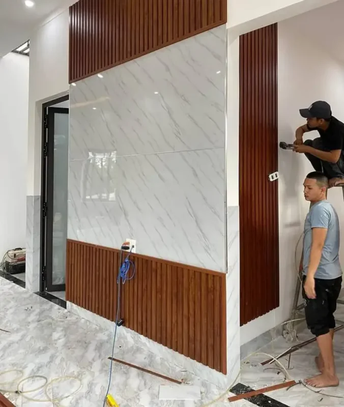 Có Nên Dùng Tấm Nhựa Ốp Tường? Chuyên Gia Chỉ Rõ 5 Điều Người Mới Phải Biết Trước Khi Lắp Đặt 10 Cách chọn tấm nhựa ốp tường chất lượng từ góc nhìn chuyên gia