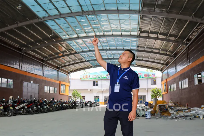 Top 5+ Các Loại Nhựa Giả Kính Tốt Nhất Hiện Nay – Ưu Điểm, Nhược Điểm & Ứng Dụng 2 Ưu điểm chung của các loại tấm nhựa giả kính