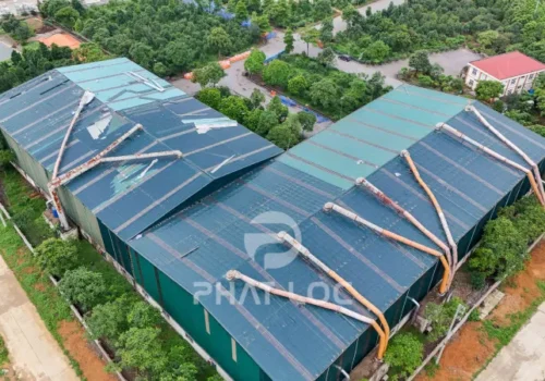 Dự Án Lắp Đặt 2.000m² Tấm Lợp Super Eurolines Cho Nhà Máy Phân Bón Hữu Cơ Tại Tỉnh Hòa Bình, Việt Nam