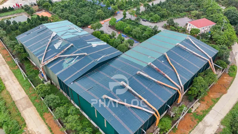 Dự Án Lắp Đặt 2.000m² Tấm Lợp Super Eurolines Cho Nhà Máy Phân Bón Hữu Cơ Tại Tỉnh Hòa Bình, Việt Nam 1 Dự Án Lắp Đặt 2.000m² Tấm Lợp Super Eurolines Cho Nhà Máy Phân Bón Hữu Cơ Tại Tỉnh Hòa Bình, Việt Nam