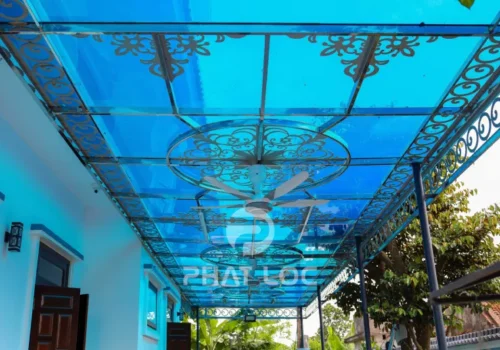 Top 5+ Các Loại Nhựa Giả Kính Tốt Nhất Hiện Nay – Ưu Điểm, Nhược Điểm & Ứng Dụng