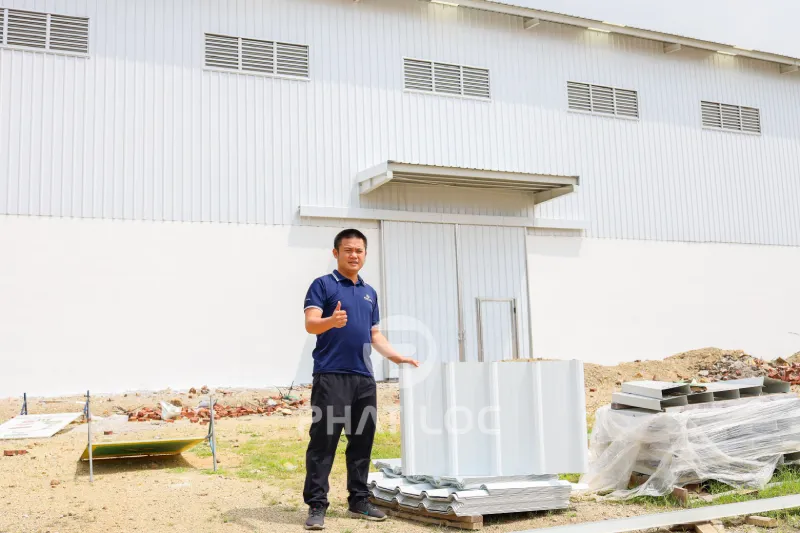 Phát Lộc Hoàn Thiện 10.000m² Tôn Nhựa PVC/ASA Eurolines Cho Nhà Máy Hóa Chất Tại Thanh Hóa 4 Quy trình thi công – Nhanh gọn, chuyên nghiệp