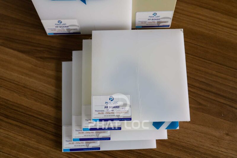 Nhà Máy Sản Xuất Phân Phối Tấm Nhựa PP Kỹ Thuật Phát Lộc - Ứng Dụng Đa Dạng, Giá Gốc Tận Xưởng, Bảo Hành 1 Đổi 1, Giao Hàng Toàn Quốc 9 Báo giá tấm nhựa PP tại nhà máy Phát Lộc – Cập nhật mới nhất