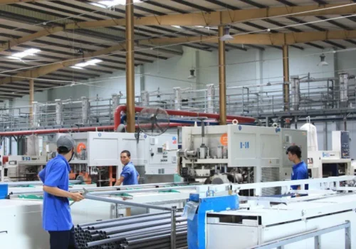 Bảng So Sánh Kỹ Thuật Nhựa PP và HDPE – Ứng Dụng Công Nghiệp Thực Tế Trong 2025